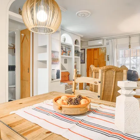 Ferienwohnung Julia * 또레비에하